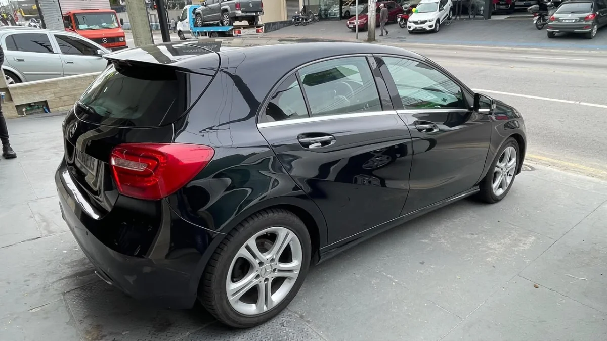 Mercedes Classe A 200 Urban 1.6 Aut. 2014 - Imagem 5