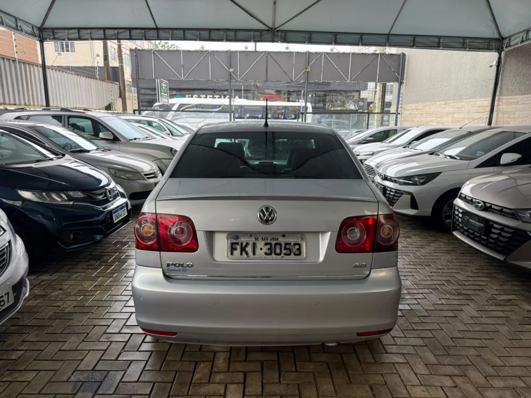 Polo sedan Comfort 2.0 Completo Manual GNV 2013 - Imagem 6