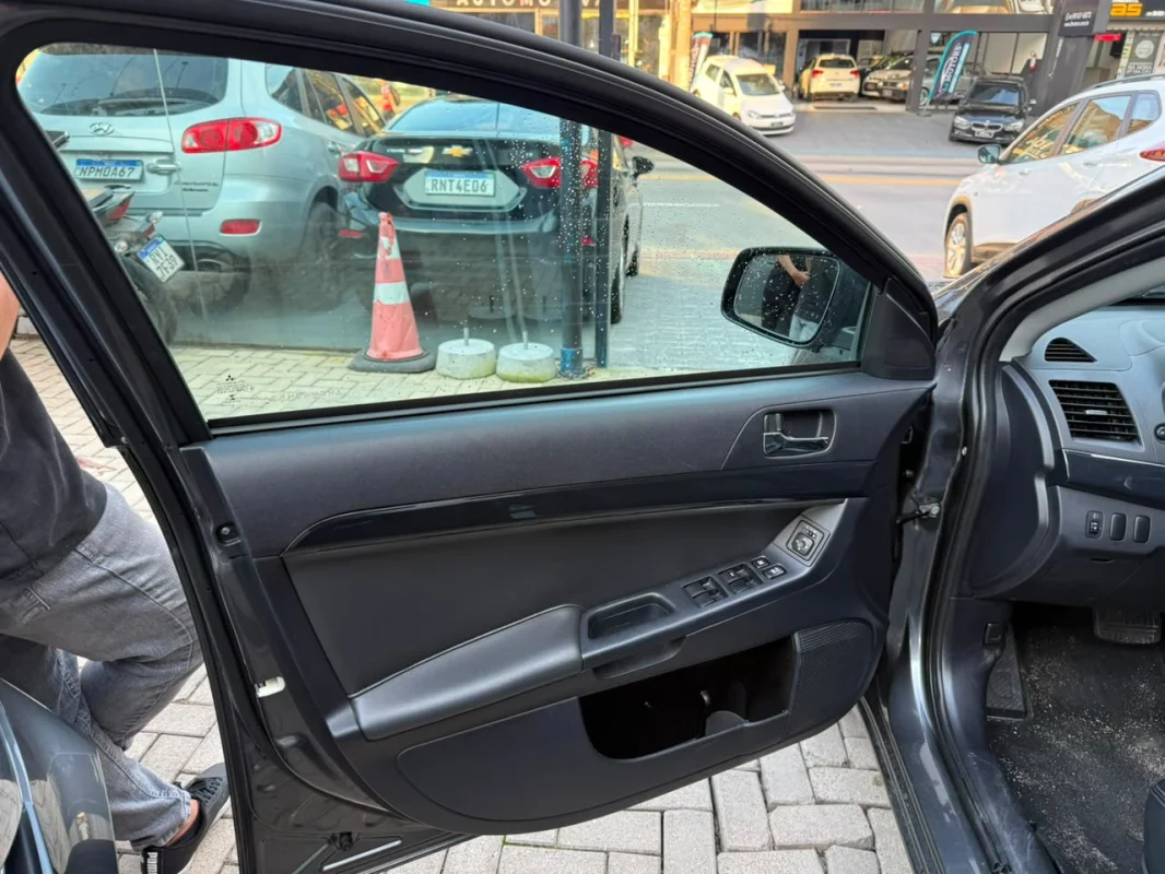 Lancer HL-T 2.0 160cv Completo AUTOMÁTICO 2019 - Imagem 14