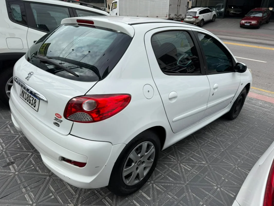 207 XR 1.4 Completo Manual 2013 - Imagem 3