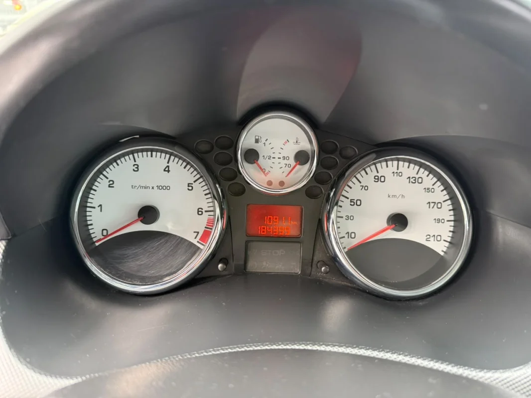 207 XR 1.4 Completo Manual 2013 - Imagem 10