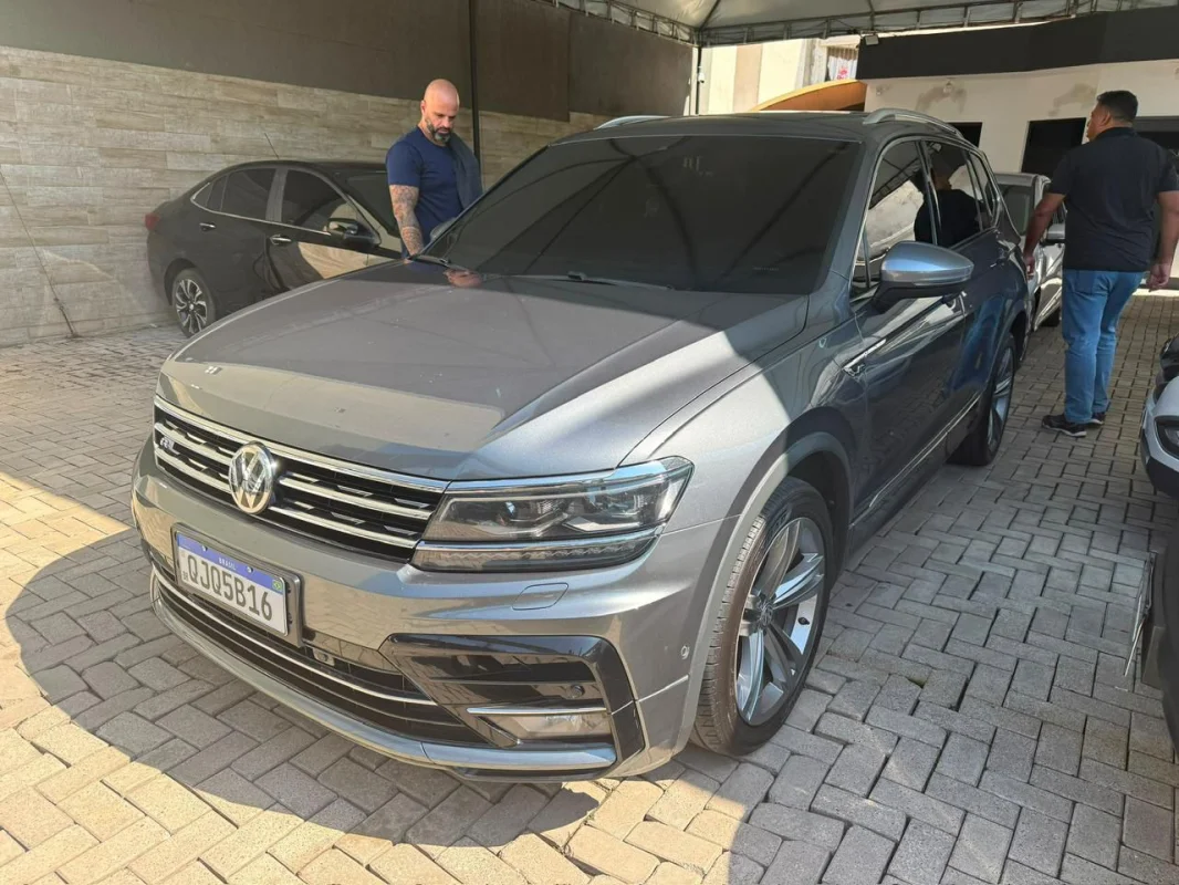 Tiguan Allspac R-Line 2.0 4x4 TETO SOLAR PANORÂMICO 2019 - Imagem 4