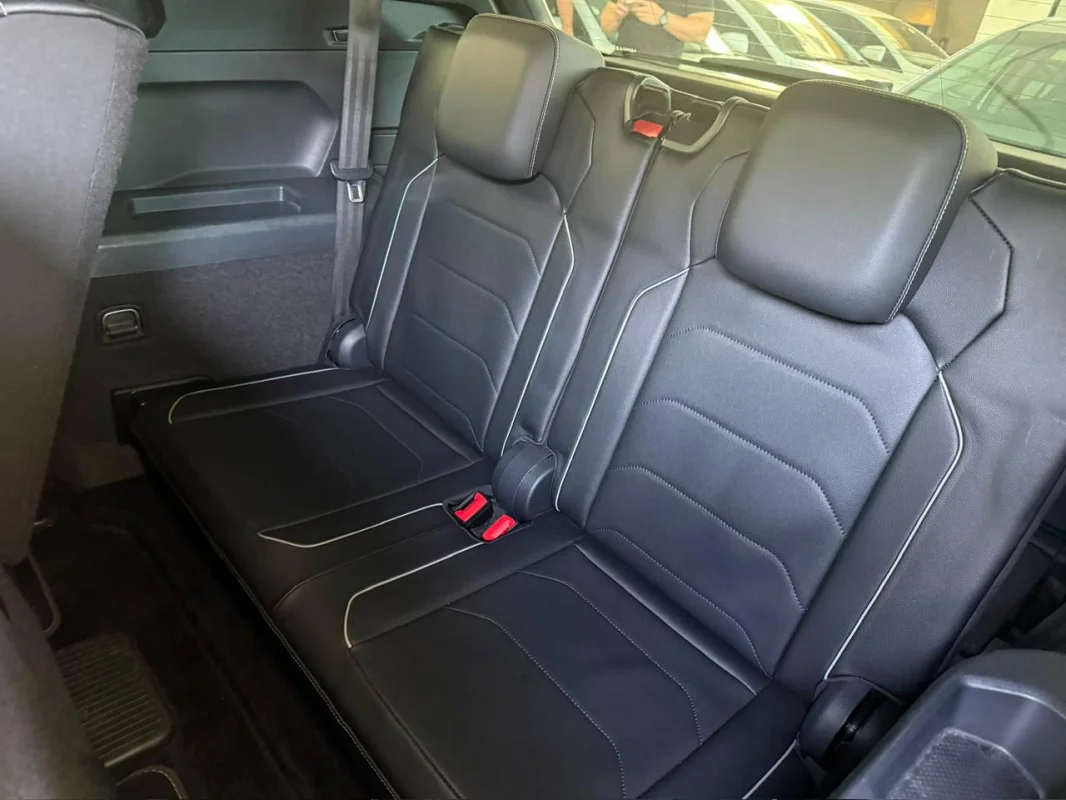 Tiguan Allspac R-Line 2.0 4x4 TETO SOLAR PANORÂMICO 2019 - Imagem 10