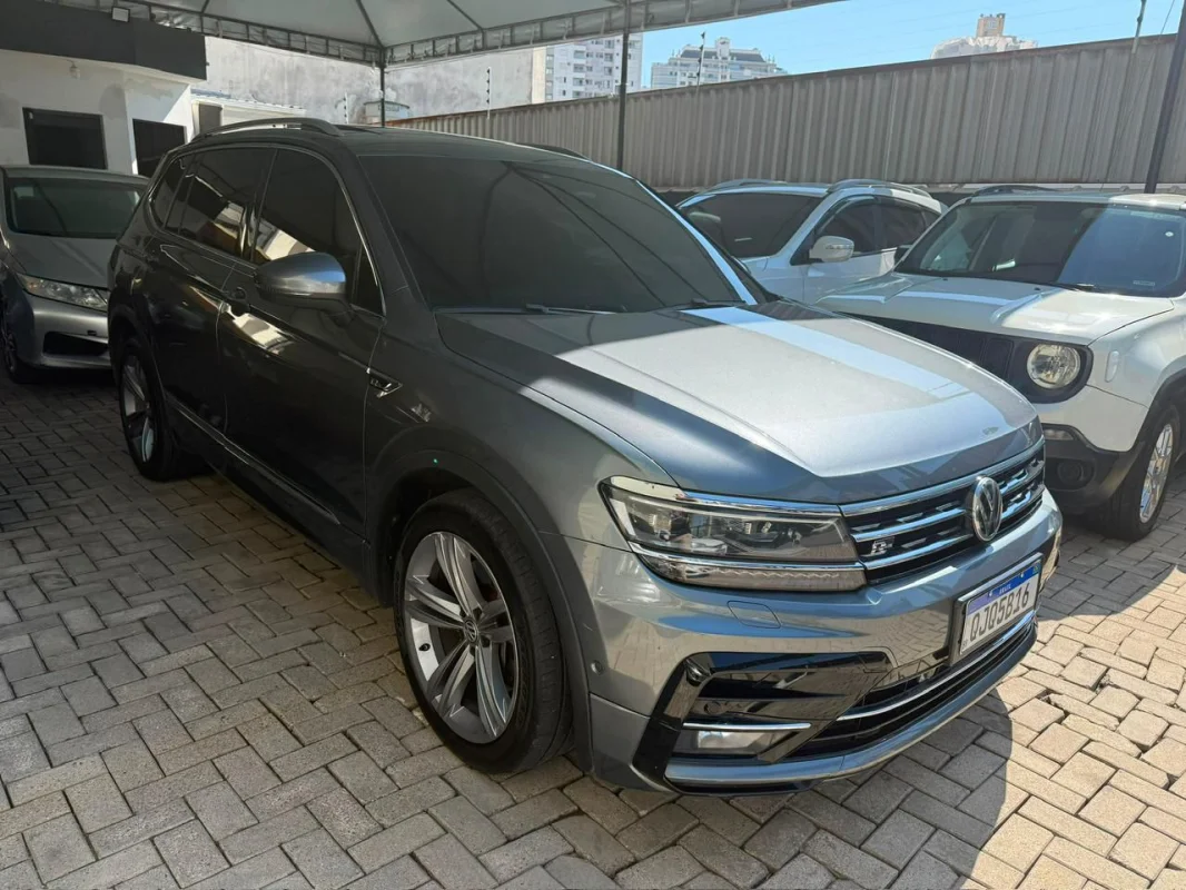Tiguan Allspac R-Line 2.0 4x4 TETO SOLAR PANORÂMICO 2019