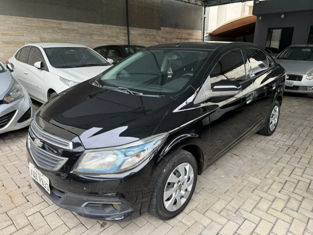 Prisma LT 1.4 Completo Manual 2014 - Imagem 4