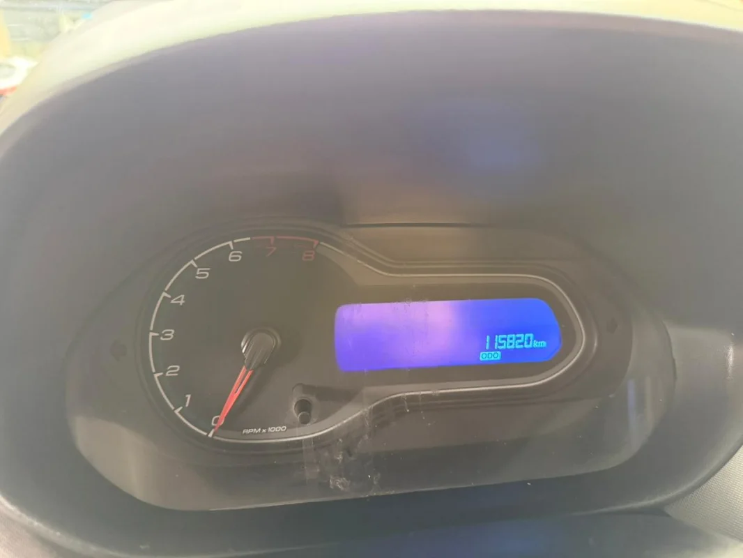 Prisma LT 1.4 Completo Manual 2014 - Imagem 10