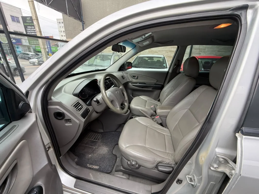 Tucson 2.0 Completo AUTOMÁTICO 2015 - Imagem 9