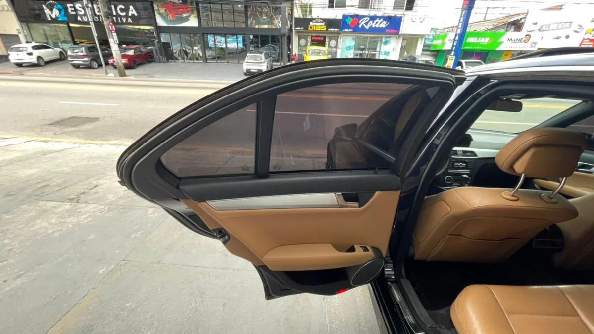 C250 CGI Sport 1.8 Aut. Com Teto 2012 - Imagem 12