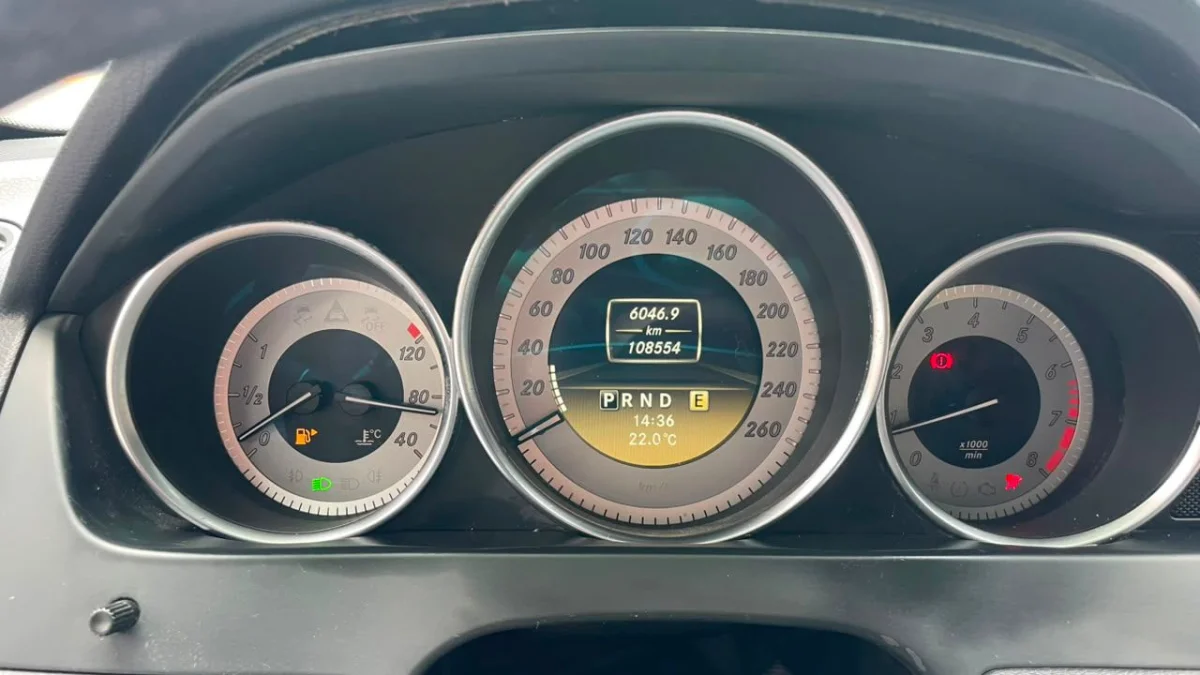 C250 CGI Sport 1.8 Aut. Com Teto 2012 - Imagem 10