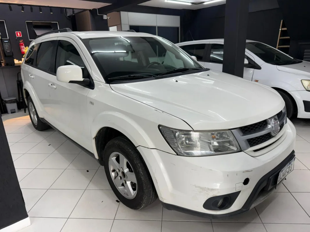 Freemont 2.4 Completo AUTOMÁTICO 2012