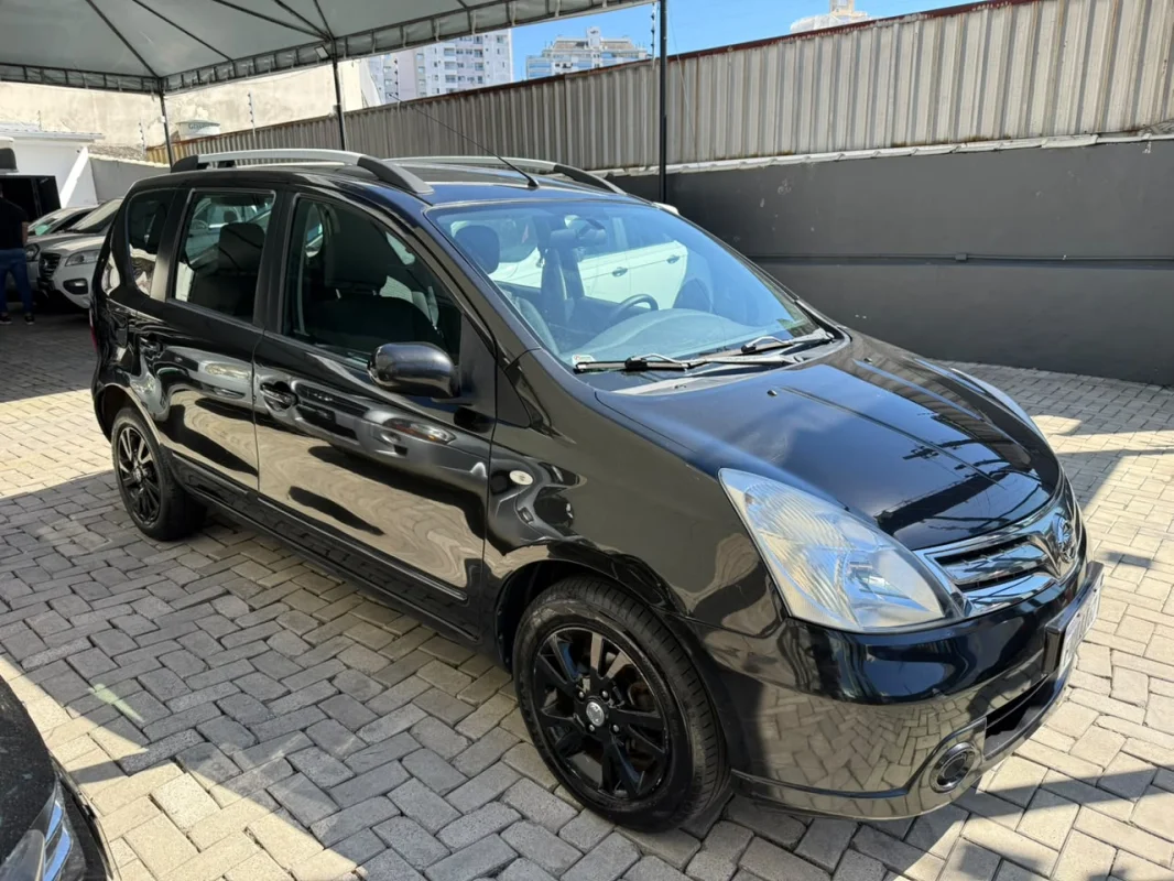 Livina S 1.8 Completo AUTOMÁTICO 2014