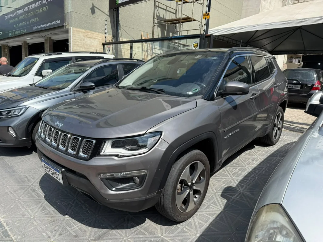 Compass Longitude 2.0 Diesel 4x4 AUTOMÁTICA 2017 - Imagem 4