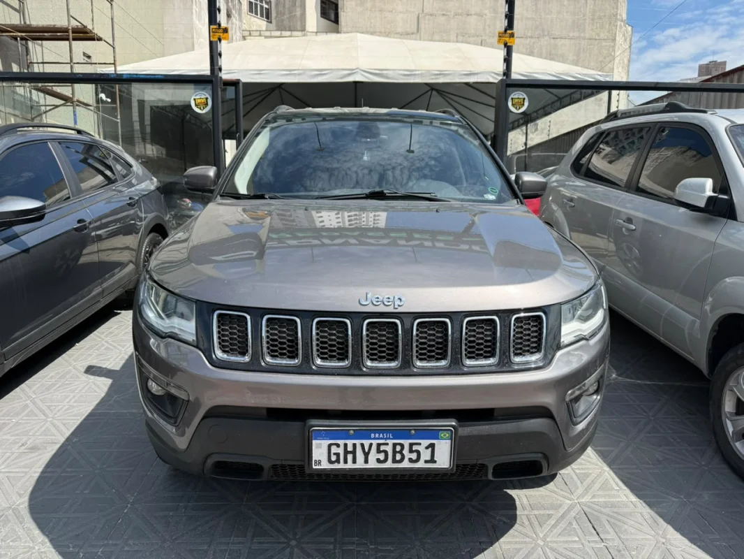 Compass Longitude 2.0 Diesel 4x4 AUTOMÁTICA 2017 - Imagem 2