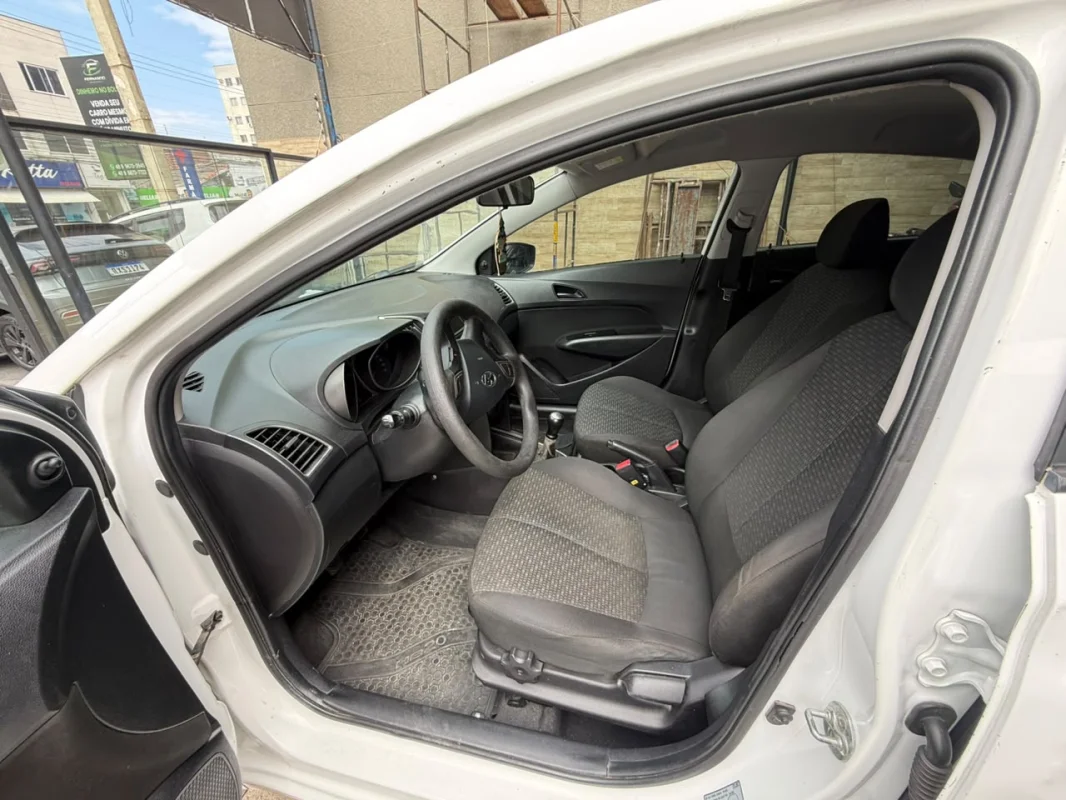 HB20 Unique 1.0 Completo MANUAL 2019 - Imagem 10