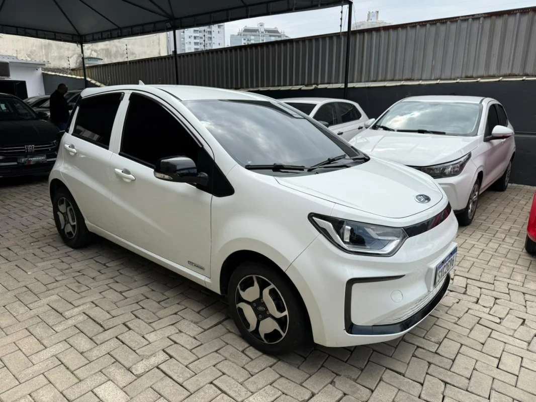 Jac E-JS1 Elétrico 2025