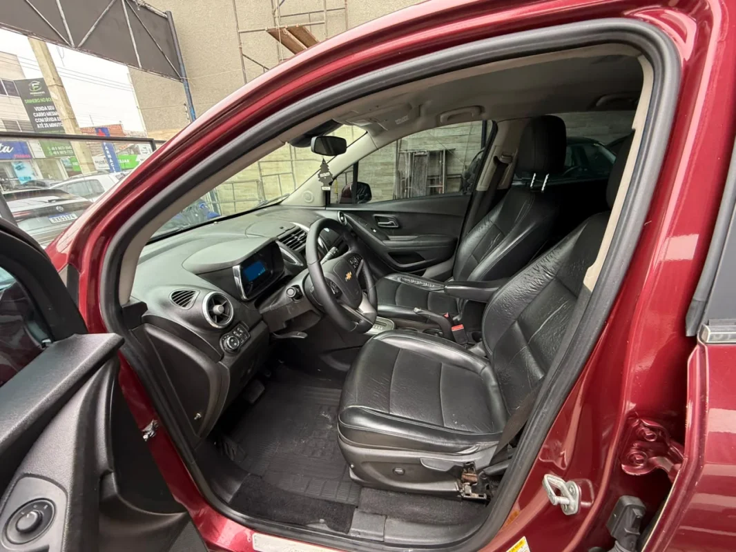 Tracker LTZ 1.8 4X2 Completo AUTOMÁTICA 2014 - Imagem 10