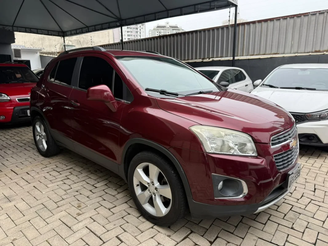 Tracker LTZ 1.8 4X2 Completo AUTOMÁTICA 2014