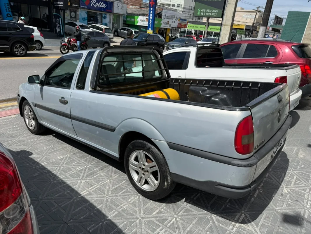 Saveiro Super Surf 1.6 c/ DIRECAO HIDRÁULICA e GNV 1.6 2005 - Imagem 5