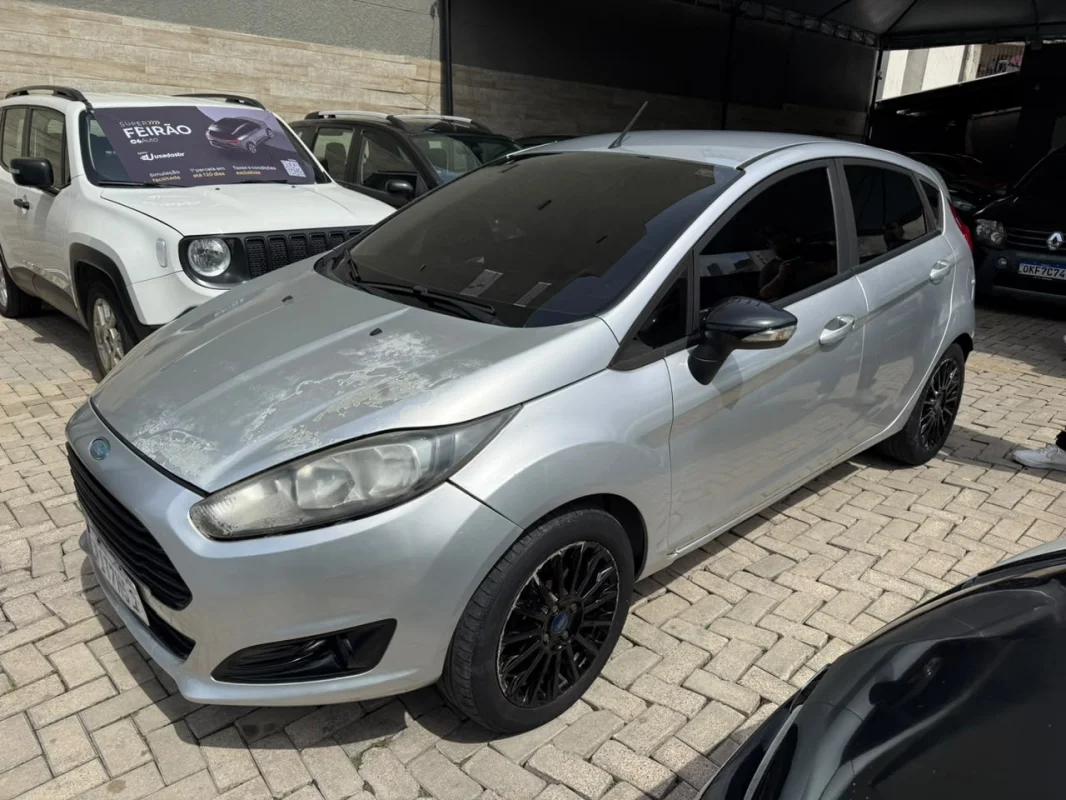 Fiesta SE 1.6 Completo MANUAL 2017 - Imagem 4