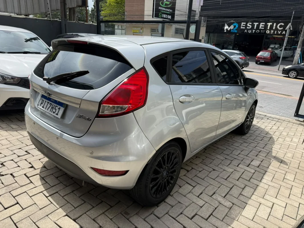 Fiesta SE 1.6 Completo MANUAL 2017 - Imagem 3
