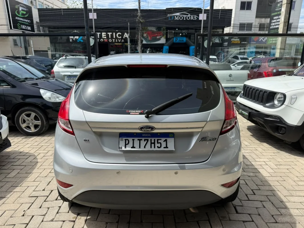 Fiesta SE 1.6 Completo MANUAL 2017 - Imagem 6
