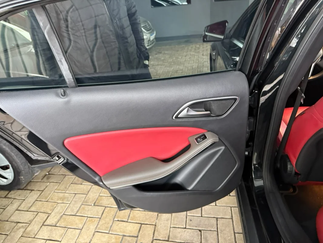 Mercedes GLA 200 1.6 aut 2015 - Imagem 14