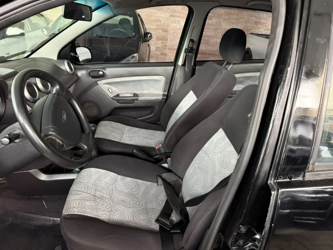 Fiesta Sedan 1.6 Completo Mec. 2010 - Imagem 9