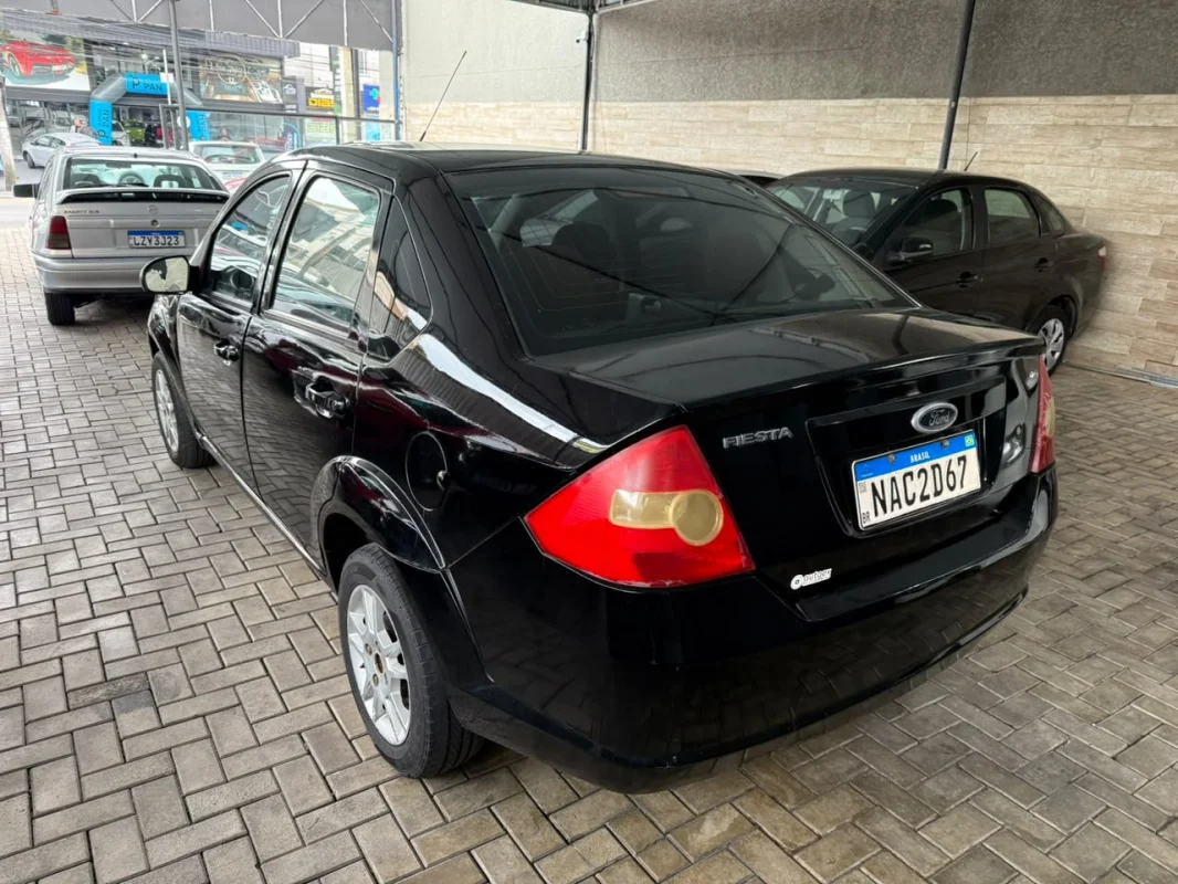 Fiesta Sedan 1.6 Completo Mec. 2010 - Imagem 5