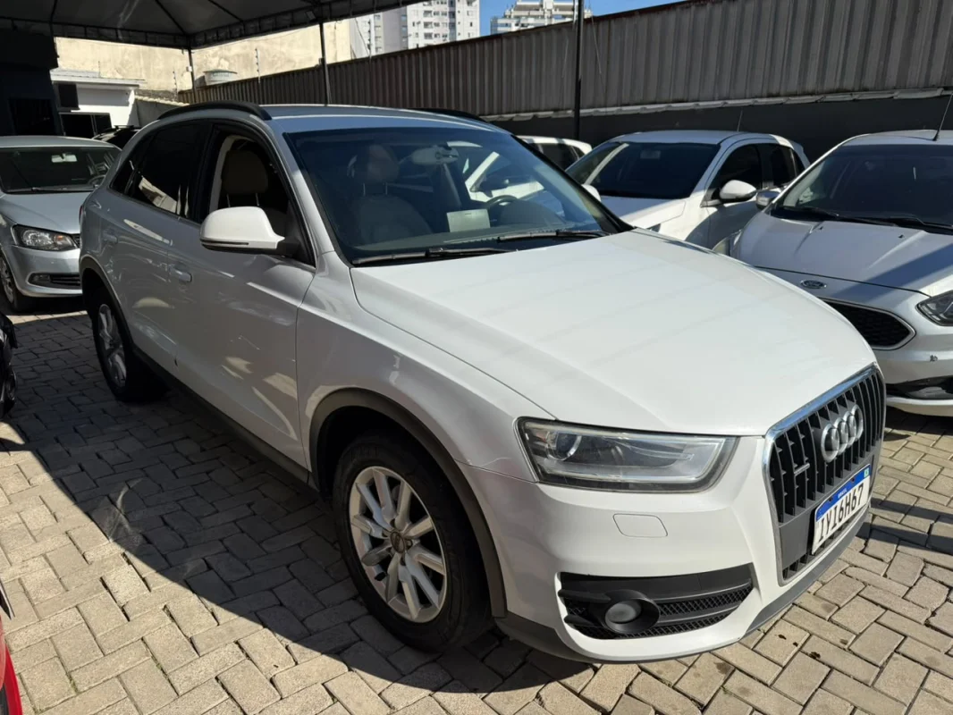 Q3 2.0 TFSI Completo AUTOMÁTICO 2015 - Imagem 1