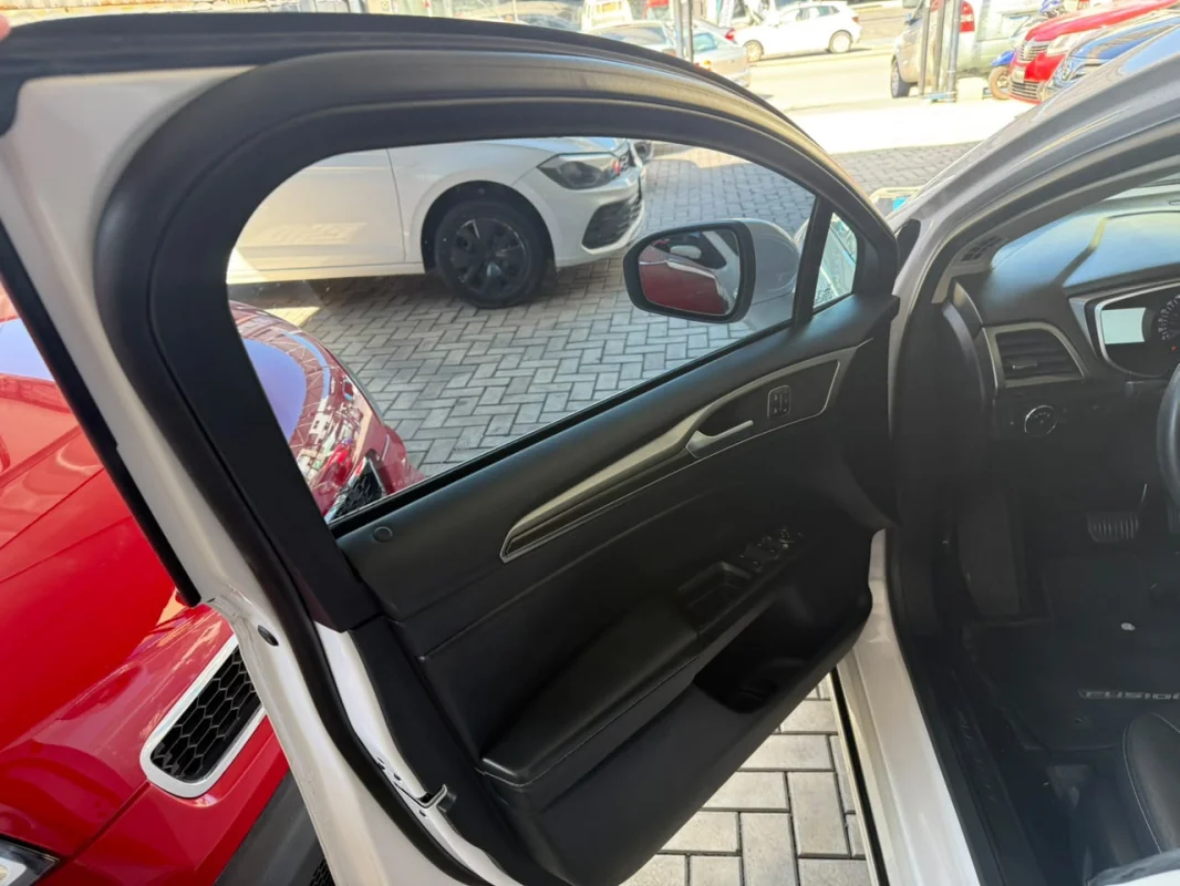 Fusion SEL 2.0 Ecobost Aut. TETO SOLAR 2018 - Imagem 10