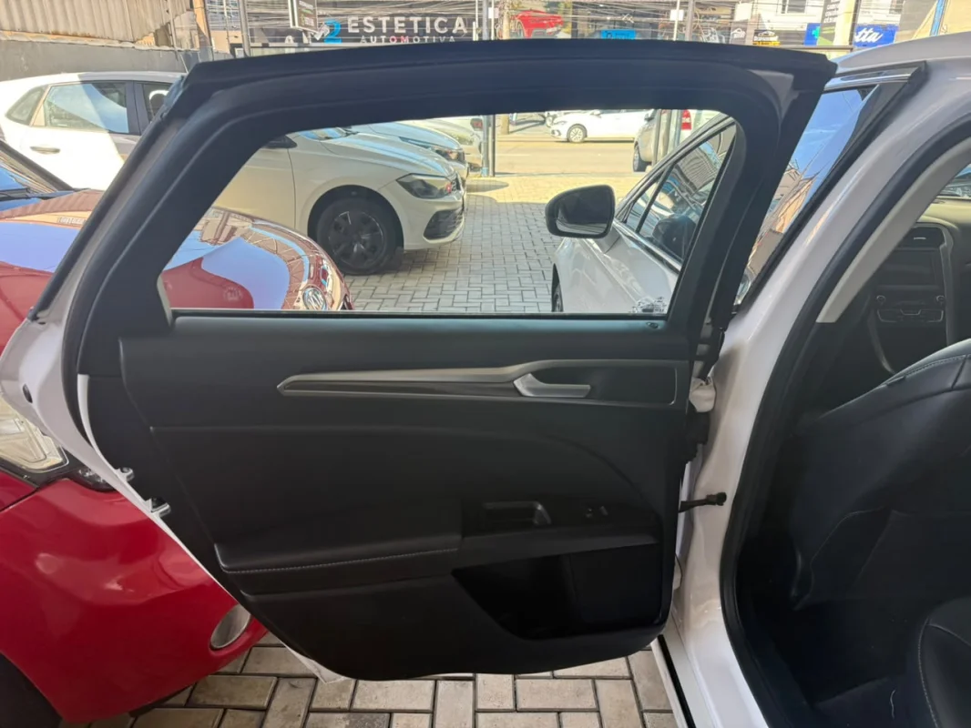 Fusion SEL 2.0 Ecobost Aut. TETO SOLAR 2018 - Imagem 12