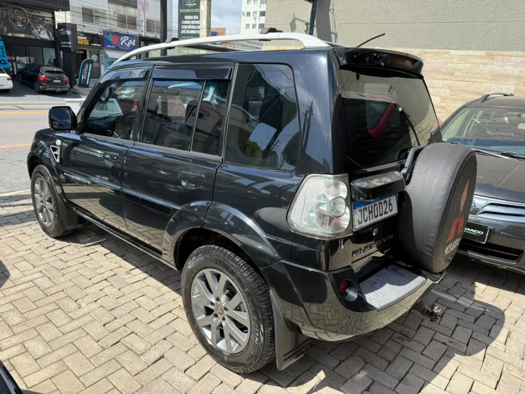 Pajero TR4 2.0 4X2 Completo AUTOMÁTICO 2014 - Imagem 5