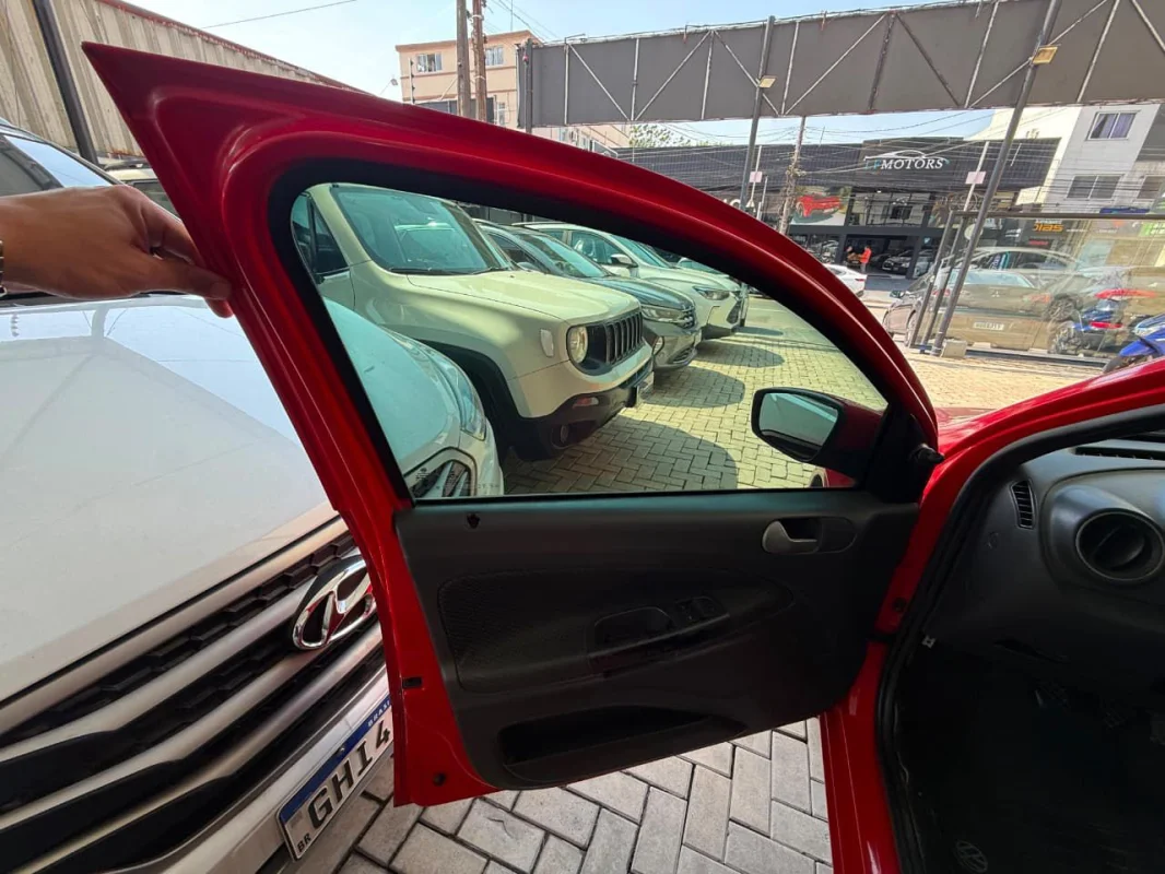 Voyage 1.6 Completo Manual 2015 - Imagem 13