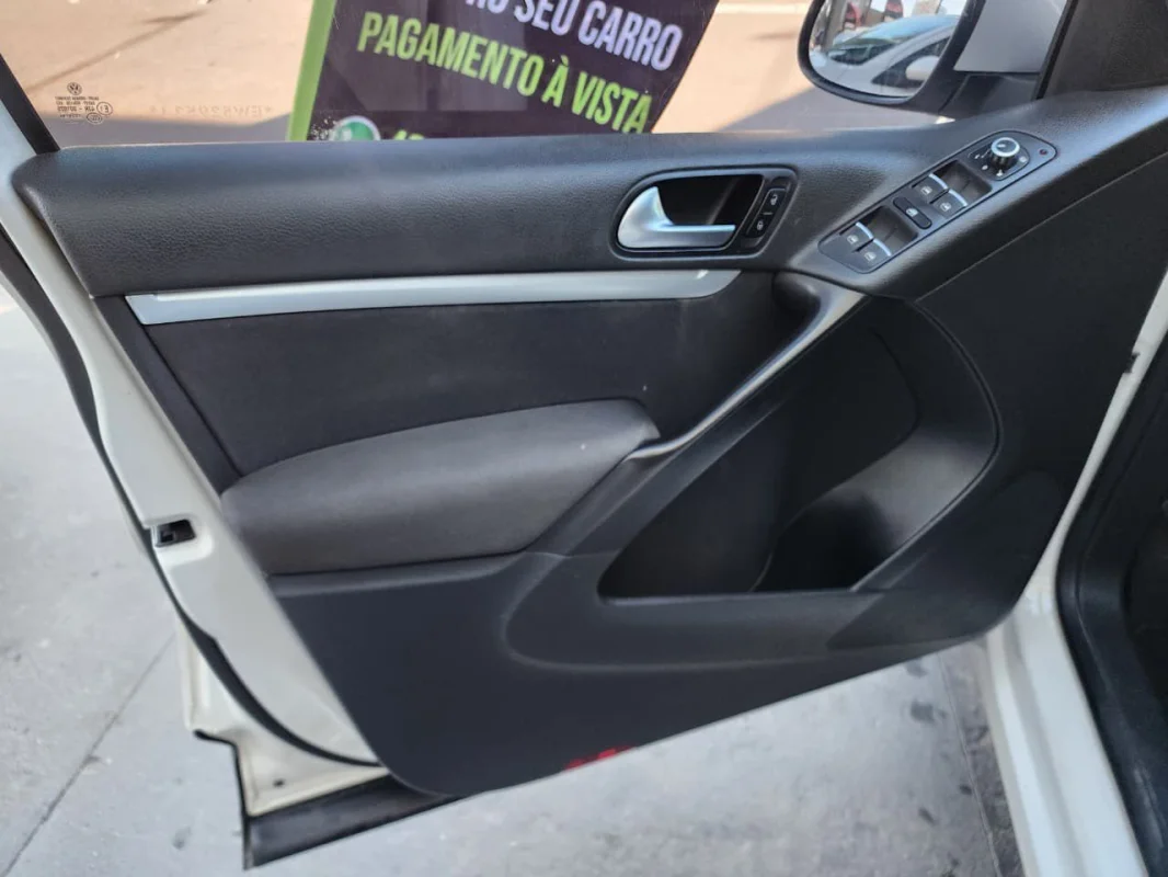 Tiguan 2.0 TSI Completo Automático 2014 - Imagem 13